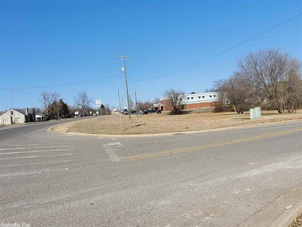 000 E Main, Ash Flat, AR 72513